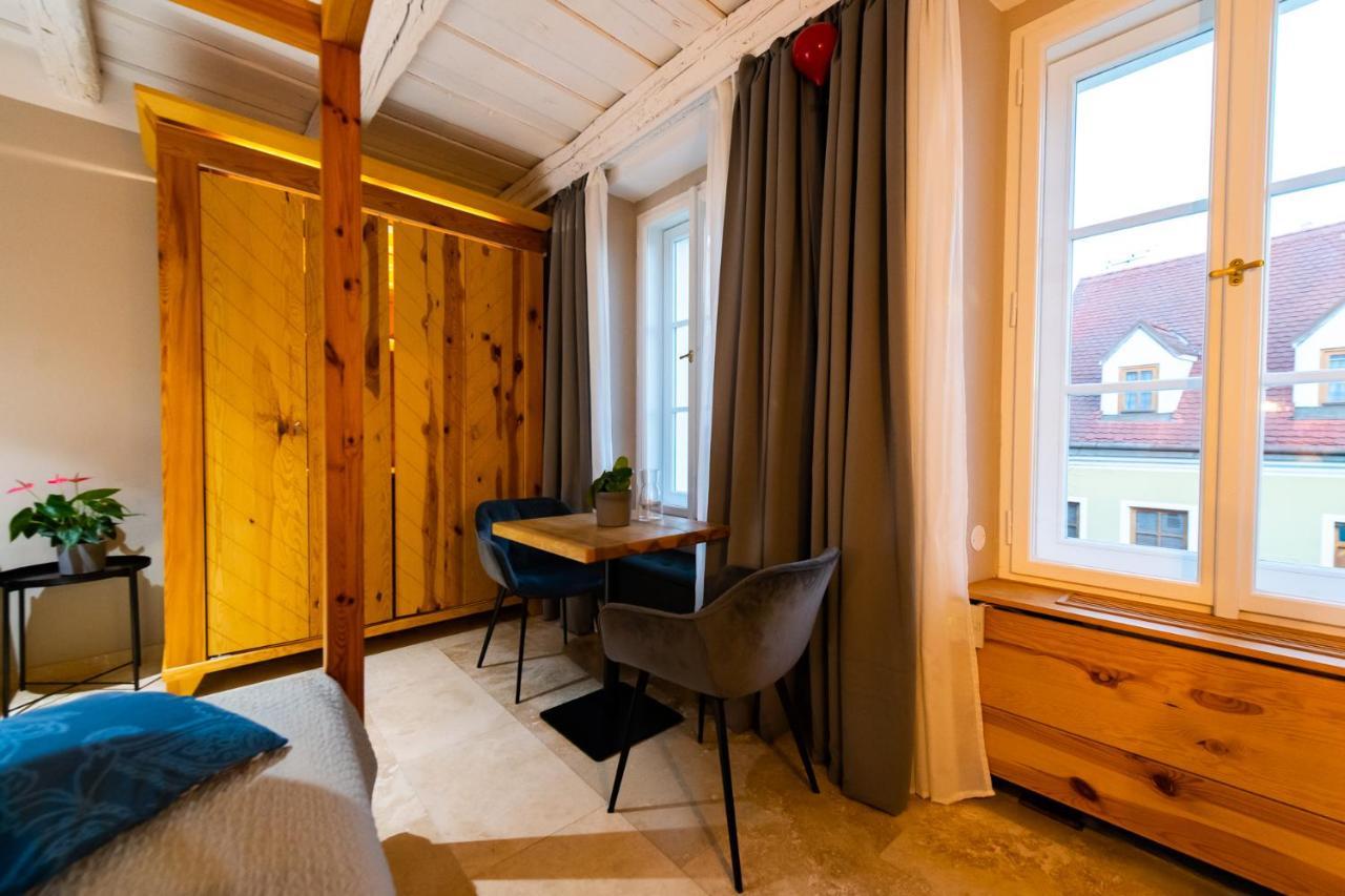 Hotel Desatero Мікулов Екстер'єр фото